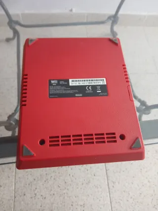 Nintendo Wii Mini Negra y Roja
