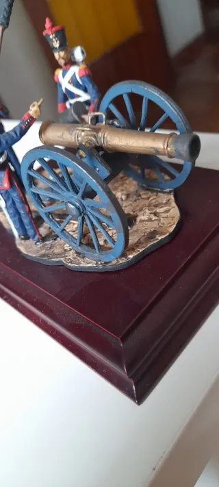 Figuras plomo antiguo, 2 baterías Guerras Carlista
