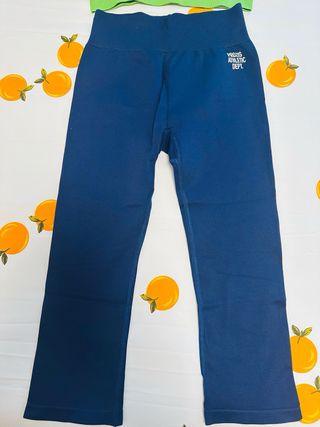 Conjunto deportivo top y leggings