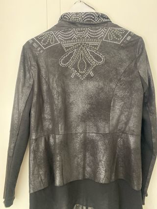 Chaqueta Desigual tachuelas negra T.M