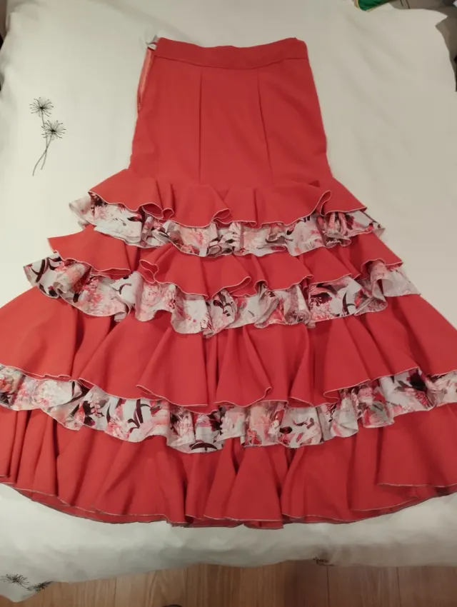 Falda Flamenca Volantes Multicolor.