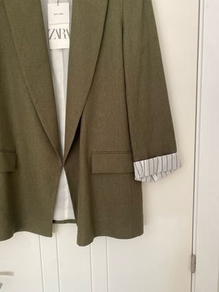 Blazer verde Zara