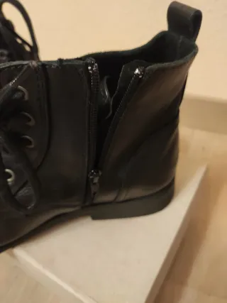Botas hombre cordones negras