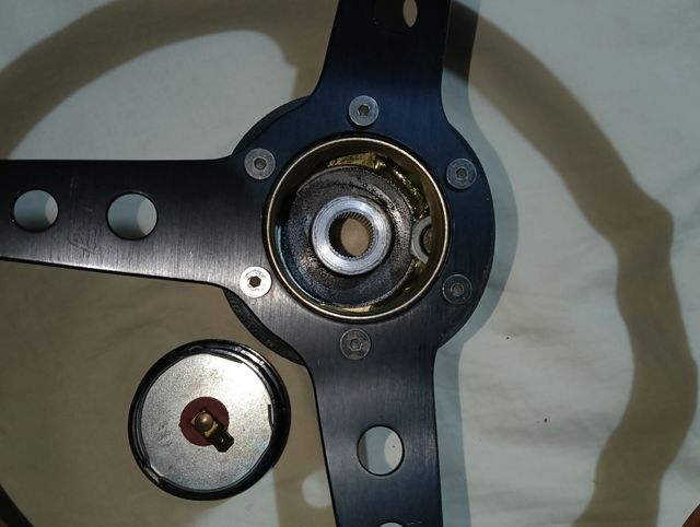 Volante Madera + Piña