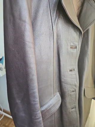 Cazadora de piel mujer burdeos