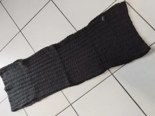 Collo nero in maglia