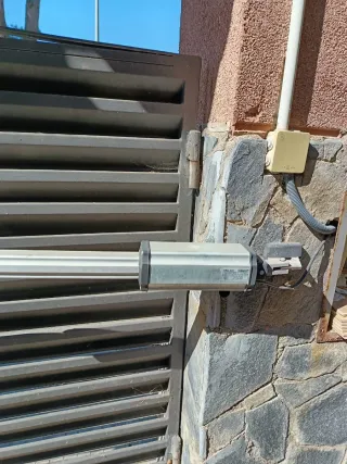 Motorización Puertas y Persianas