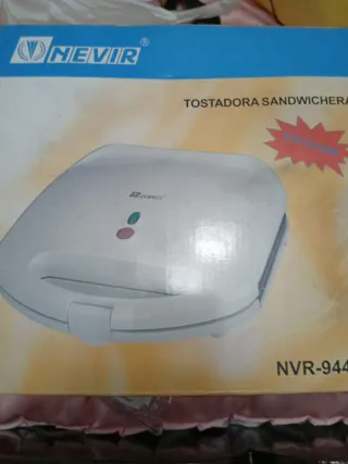 Sandwichera Nevir NVR-944 Nueva