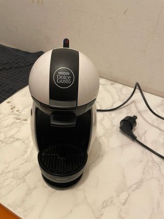 Macchina Caffè Nescafé Dolce Gusto