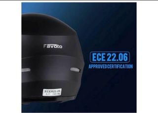 Casco de moto negro integral