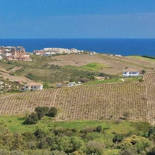 Edificio en venta en Manilva en Manilva