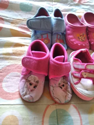 Zapatillas, deportivas,etc...talla 24,25,26