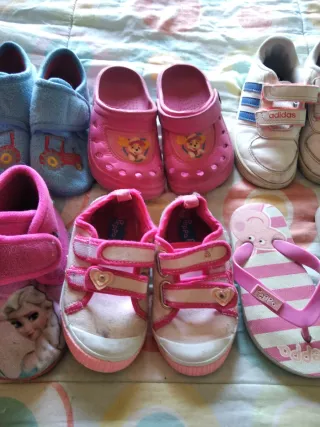 Zapatillas, deportivas,etc...talla 24,25,26