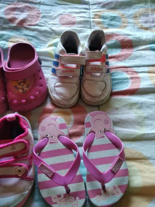 Zapatillas, deportivas,etc...talla 24,25,26