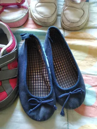 Zapatillas, deportivas,etc...talla 24,25,26