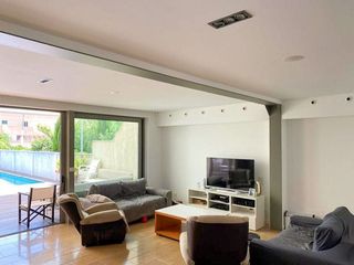 Casa adosada en alquiler en Alaró