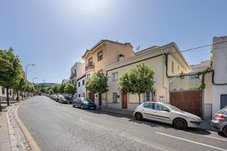 Chalet en venta en Pajaritos - Plaza de Toros en Granada