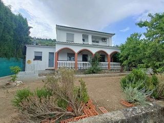 Chalet en venta en Montefrío