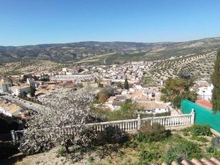 Chalet en venta en Montefrío