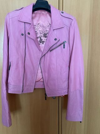 Cazadora polipiel Stradivarius rosa