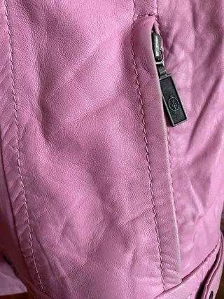 Cazadora polipiel Stradivarius rosa