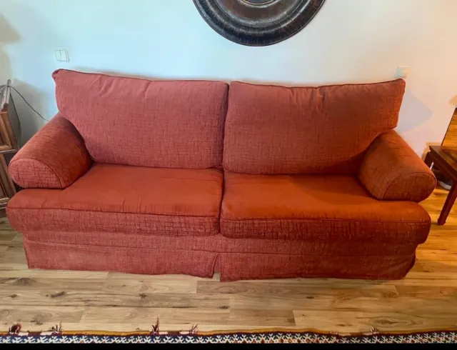 Sofá de 2 plazas en tela naranja