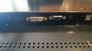 Monitor LCD Touch Panamich 18,5