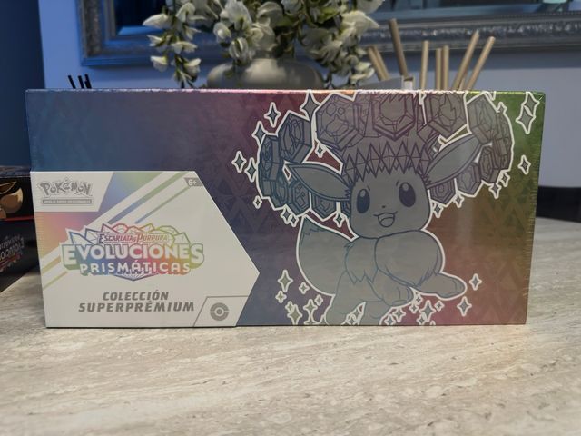 Pokemon Evoluciones Prismáticas superpremium.