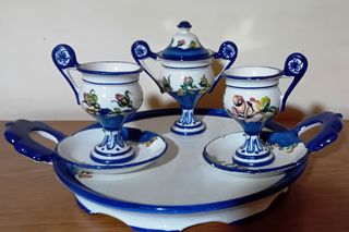 Set ceramica con vassoio, due tazze e zuccheriera