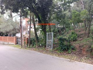 Terreno en venta en La Floresta - Les Planes en Sant Cugat del Vallès