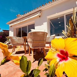 Chalet en alquiler en El Faro de Calaburra - Chaparral en Mijas