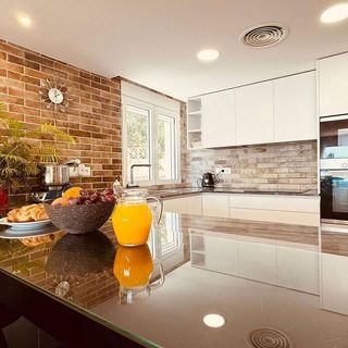 Chalet en alquiler en El Faro de Calaburra - Chaparral en Mijas