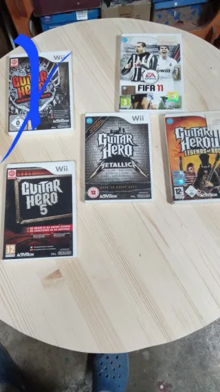 4 Giochi Nintendo Wii - Guitar Hero & FIFA