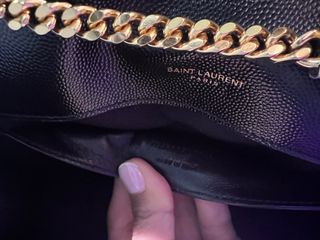 Bolso Saint Laurent Kate Monogramme SL Negro Dorad