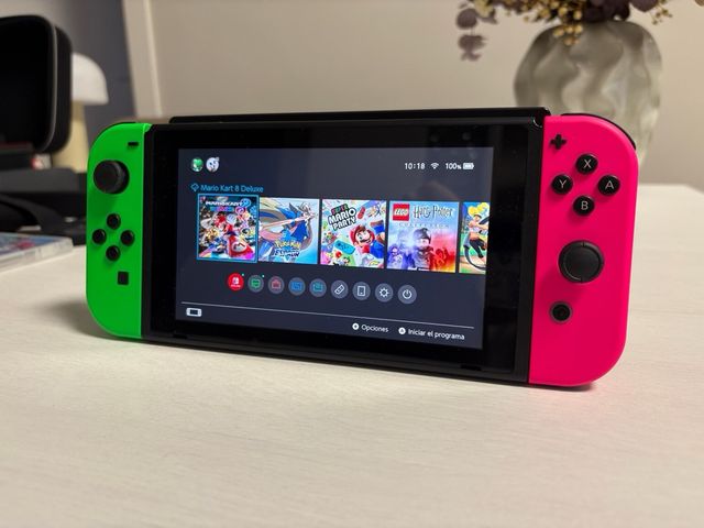 Nintendo Switch + 4 mandos + 3 juegos (ring fit)