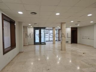 Local comercial en alquiler en Palau-solità i Plegamans