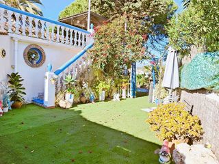 Chalet en venta en El Faro de Calaburra - Chaparral en Mijas