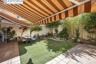 Chalet en venta en Pajaritos - Plaza de Toros en Granada