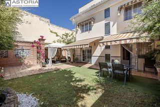 Chalet en venta en Pajaritos - Plaza de Toros en Granada