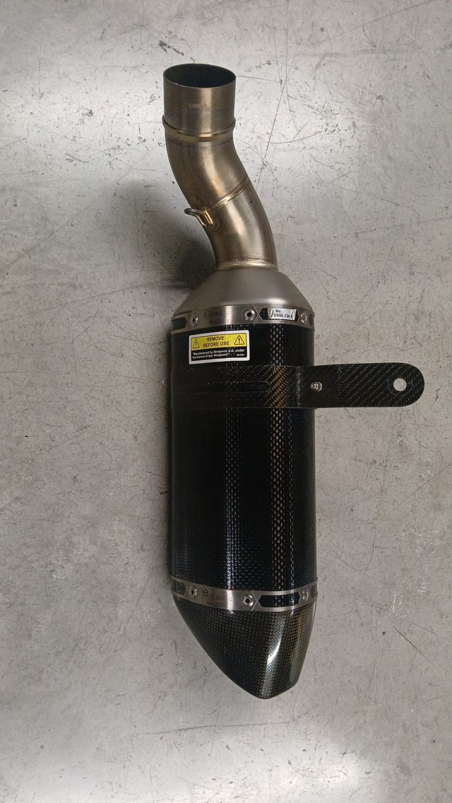 ESCAPE KAWASAKI Z900 AKRAPOVIC