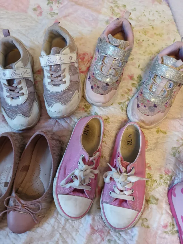 Confezione di scarpe per bambina taglia 30/31