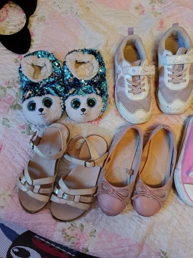 Confezione di scarpe per bambina taglia 30/31