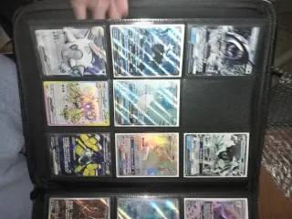 Carte Pokémon EX, V, VMAX e Mega