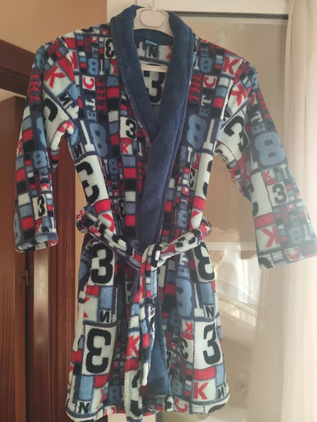 Albornoz infantil estampado