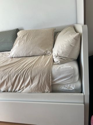 Cama extensible individual/doble Ikea & colchones
