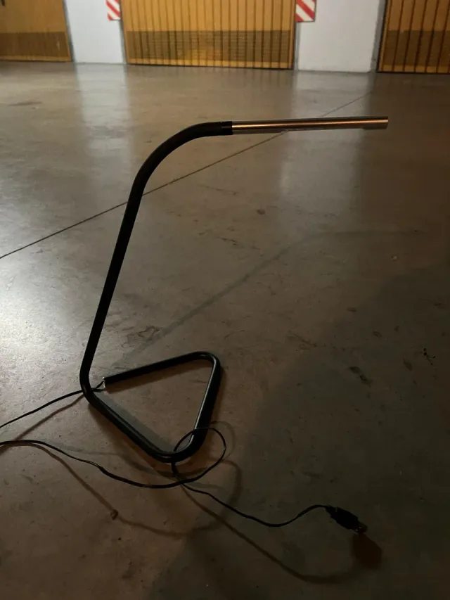 Lámpara LED USB Negra y Plateada