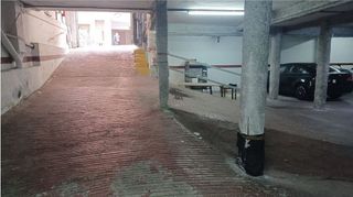 Garaje en venta en Collblanc en Hospitalet de Llobregat, L´