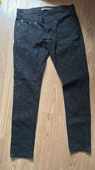 Levi's Jeans Negros Estampados Mujer Too SuperLow