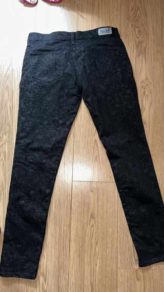 Levi's Jeans Negros Estampados Mujer Too SuperLow