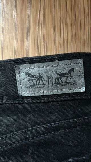 Levi's Jeans Negros Estampados Mujer Too SuperLow